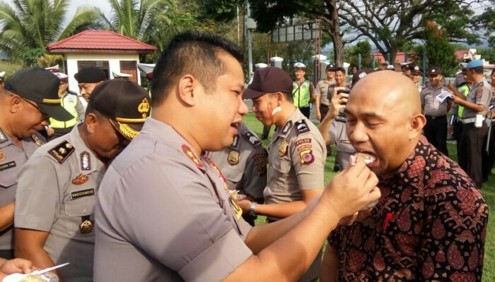 Kapolres Kotamobagu Ciptakan Suasana Kekeluargaan Bersama Anggotanya