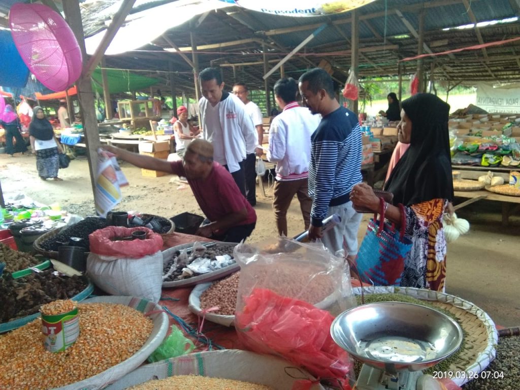 Bertandang ke Bolmut, Stevanus Tertarik Potensi Tanaman Kelapa