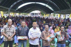 Gubernur Serahkan Benih Jagung Gratis dari Pemprov Gorontalo