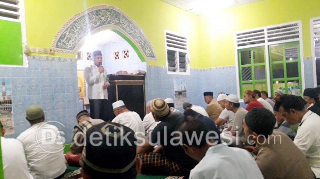 Pesan Seklur Saat Tarawih Bersama di Masjid Al-Iqra RT 05
