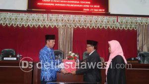 Kamaru Hadiri Paripurna Tahap II Penetapan Ranperda Pertanggung Jawaban Pelaksanaan APBD Tahun 2018