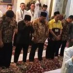 Deddy Corbuzier Salat Magrib Diimami KH Ma'ruf Amin