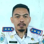 Petugas Pos Parkir Wajib Berikan Karcis Bagi Pengendara Yang Melintas