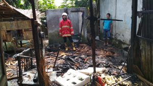 Di Kelurahan Pobundayan, Api Lalap Rumah Keluarga Salami