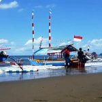 Lomba Perahu Hias Diikuti Enam Peserta