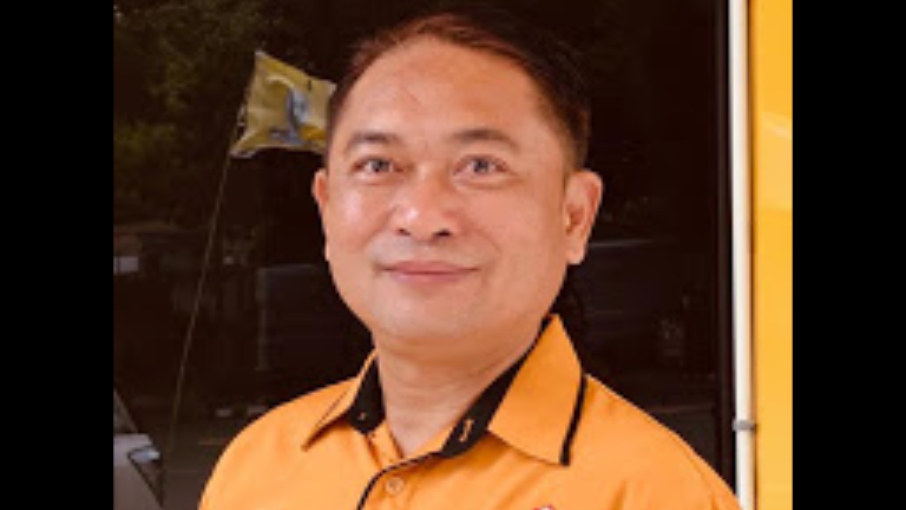 Ketua MKGR Sulut Lucky Mangkay, M.Kom