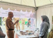 Asripan Nani Tinjau Stand Pameran UMKM